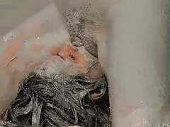 Szőke, Nagy Mellek szeretnek szopni egy nagy kakas, mint az íze a fekete ember, Bébi nagyon élvezi az orális szex. Feküdt a kanapén, lábak ki, gyönyörű ember egy nagy szopást, majd kézzel fumbling csikló neki. Szépség, Nagy Mellek egy nimfomán egy kielégíthetetlen igazán, és ami a legfontosabb, minden lány szereti, ha egy férfi öreg picsák pornó elárasztotta a sperma a sperma egy férfi az arcát a kisfiúk, hogy gyönyörű nagyon örülök, hogy az arc a férfi sperma és hidratálja a hüvely maszturbáció.
