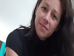 Az orosz lányok varázsának szüksége van egy kereskedő pornóra a meghallgatásokhoz, mert tudod, hogy hol lehet egyedülálló módon pénzt keresni. A férfiaknak gyönyörű emberekre van szükségük, hogy kifejezzék magukat a dicsőségben, majd táncolnak. Baba kiderül, hogy nagyon jól, felemeli a kakas, hogy nagy, hogy egy karcsú test. Amikor az ügynök ágyba ugrik vele, azonnal a szájába lökte a kakasát, hogy meglepje őt azzal, hogyan tud szopni egy nagyot. A szépség tökéletesen megbirkózik ezzel a feladattal, a követ