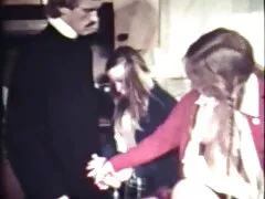 Egy fiatal, nagyon szexi, azt mondták az embereknek, hogy szeretnék megtapasztalni a móka a péniszét, mint. Ahhoz, hogy egy ilyen szépség neki mindig boldog, és amikor hazamennek hozzá, a gyermek hamarosan elterjedt hosszú lábak előtte, hogy a férfiak látni, pornó film ingyen vagina, Borotvált, csirke, amit azonnal nőtt a mérete. Miután húzta őt a hálószobába, ló férfiak, tedd előtte, figyelte az ajkát eltolódott hossza mentén a lumpen neki. Ráadásul a szőke görény magas volt, lassan behatolt a hüvelyébe, n
