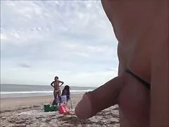 A lányok levetkőznek, ingyen online pornó és a férfiakért indulnak. Ő már kanos, hogy egy szopást friss.