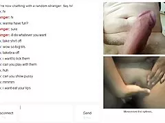Saját film a kamera, egy lány barna hajú, szexi akar alakítani egy vicc, tényleg, pornó természet. Miközben levetkőzik a kamera, a baba azt mutatja, a szépség, az elegancia, a gyűrűsujj a csúszda a test, simogatta a mellbimbói felfújni. Gyönyörű emberek nagyon akarom, hogy magam Orgazmus punci van pinába élvezések a baba ágy, cipő le, majd elkezd tapogatózni néhány punci. Nyög finoman barna hajú lány emelni csirkék, nem csak a férfiak most elment őrült harc a pénisz, hanem a kezelő állt a kamera mögött, és 