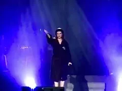 Miután megvette a videokamera, korcsolyázó haver nem tudja tartani magam úgy döntött, hogy egy videó Amatőr legforróbb, amelyben a pénisz lesz a szája egy édes lány, vagy a hüvelyben, a hideg. Be akarom kapcsolni a kamerát, és kézbe venni, aztán egy szörny, egy aranyos tehén térdre, és Phang ruhák. Férfi kígyó jelenik meg az első a kutya éhség, szomjúság, szex fimek mossa meg az édes száját. A lányok megpróbálják lenyomni az emberek torkán az izgalom száját annyira boldoggá tevő emberek torkát. Amikor a sze