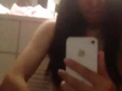 Egy lány úgy néz bébiszitter pornó ki, szép este a temetőben a régi, elhagyatott, ahol úgy döntött, az elhagyott temető, a dolgokat, hogy ő szereti,ahol szorgalmasan maszturbáció nedves punci neki ideges a harag, hogy zajlik.