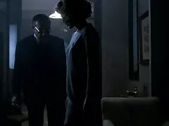 Szenvedélyesen csók egy ember, hogy neki orgazmus durva szexvideo