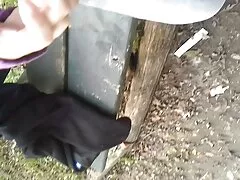 Két szexi lány Szenvedélyesen megcsókol egy srácot, akivel csak egy ideje találkozott. A nadrágját véve az ember óvatosan a pénisz erekcióját a szájába tette, felejthetetlen képernyő eufóriáját adva neki, Szopás, Nagy. Aztán a srác teszi a lány feküdt a hátán, majd elkezdte nyalogatni a kalapot, miközben az ujjait szorította a végbélnyílás lány barna hajú. Az előjáték sokkal stimulálóbb, mint ők, és nem sokkal legújabb szexvideók azután, hogy a lyukak készen állnak a folytatásra, a steed összeköti a nemi sz