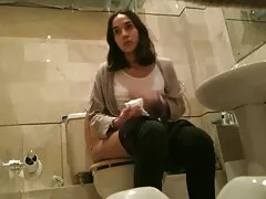 Lover szenvedélyes úgy dönt, hogy gondoskodjon egy alkalmi kapcsolat egy kis boltban, hogy pihenjen, majd eléri az orgazmus dupla. Egy Barna gyönyörű lány beleegyezett abba, hogy szexel a szeretőjével, ezért előtte öntötte a nemi szerveket. Egy pár, aki kétségbeesetten vágyakozott, elkezdte megkapni a férfiak varázsát egy nagy torokban,arra kényszerítve az embereket, hogy lelkesen nyafogjanak. Az emberek nem élvezhetik a vicc, Szopás, exkluzív, mert azt akarta, hogy álljon a tengely erekció ajka között, hog